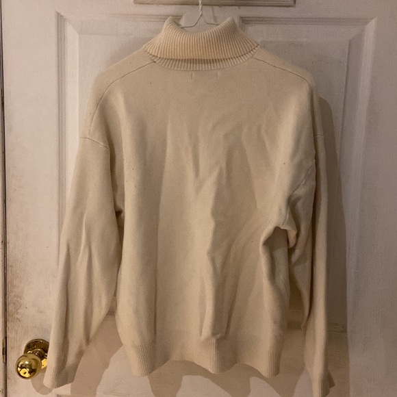 Zara turtleneck cream - Picture 2 of 3